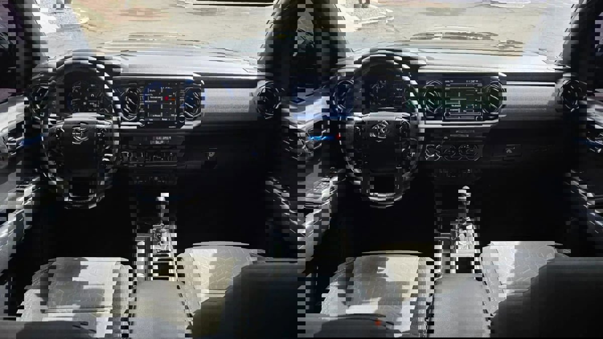 Used 2023 Toyota Tacoma TRD Sport image 33