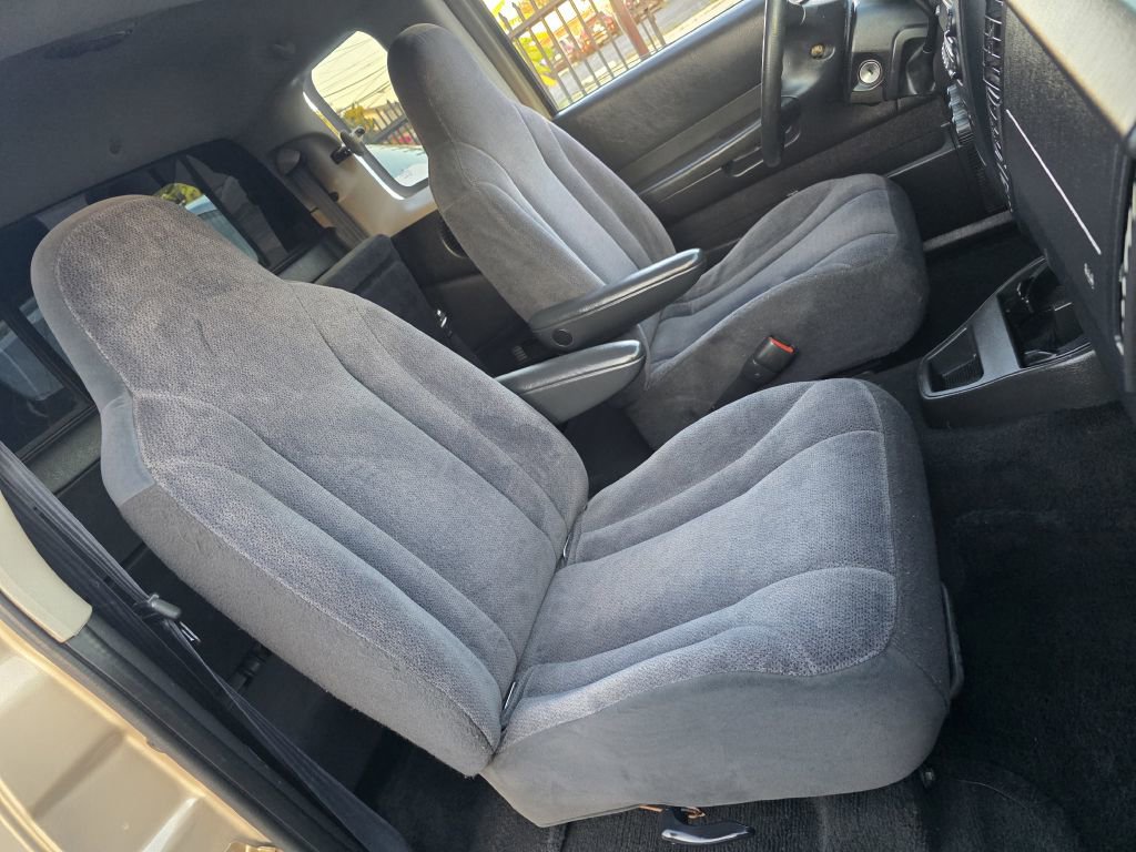 Used 2004 Dodge Dakota SXT w/ Tire & Handling Group image 20