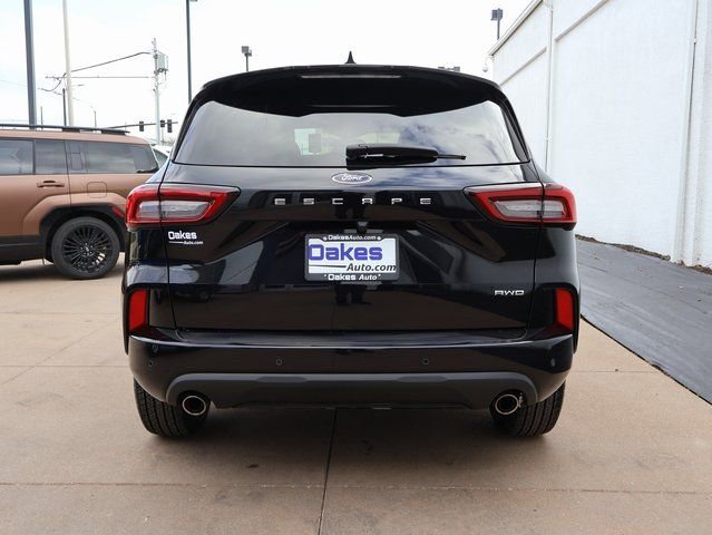 Used 2023 Ford Escape ST-Line w/ Tech Pack #1 image 8