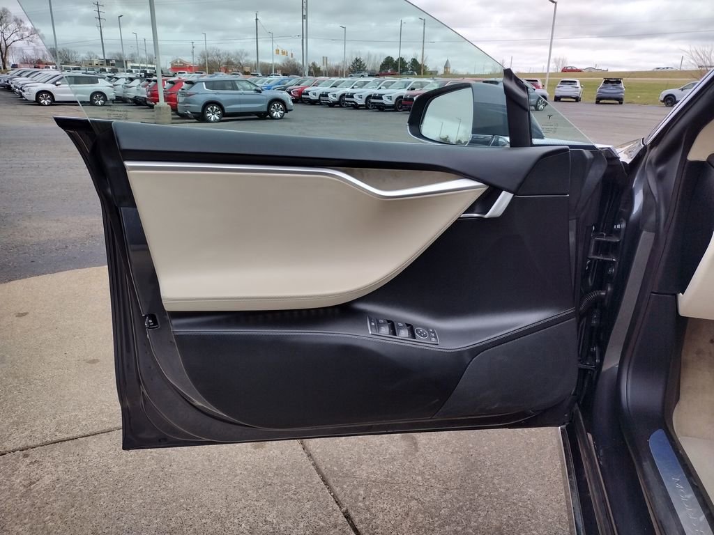 Used 2017 Tesla Model S 100D image 9