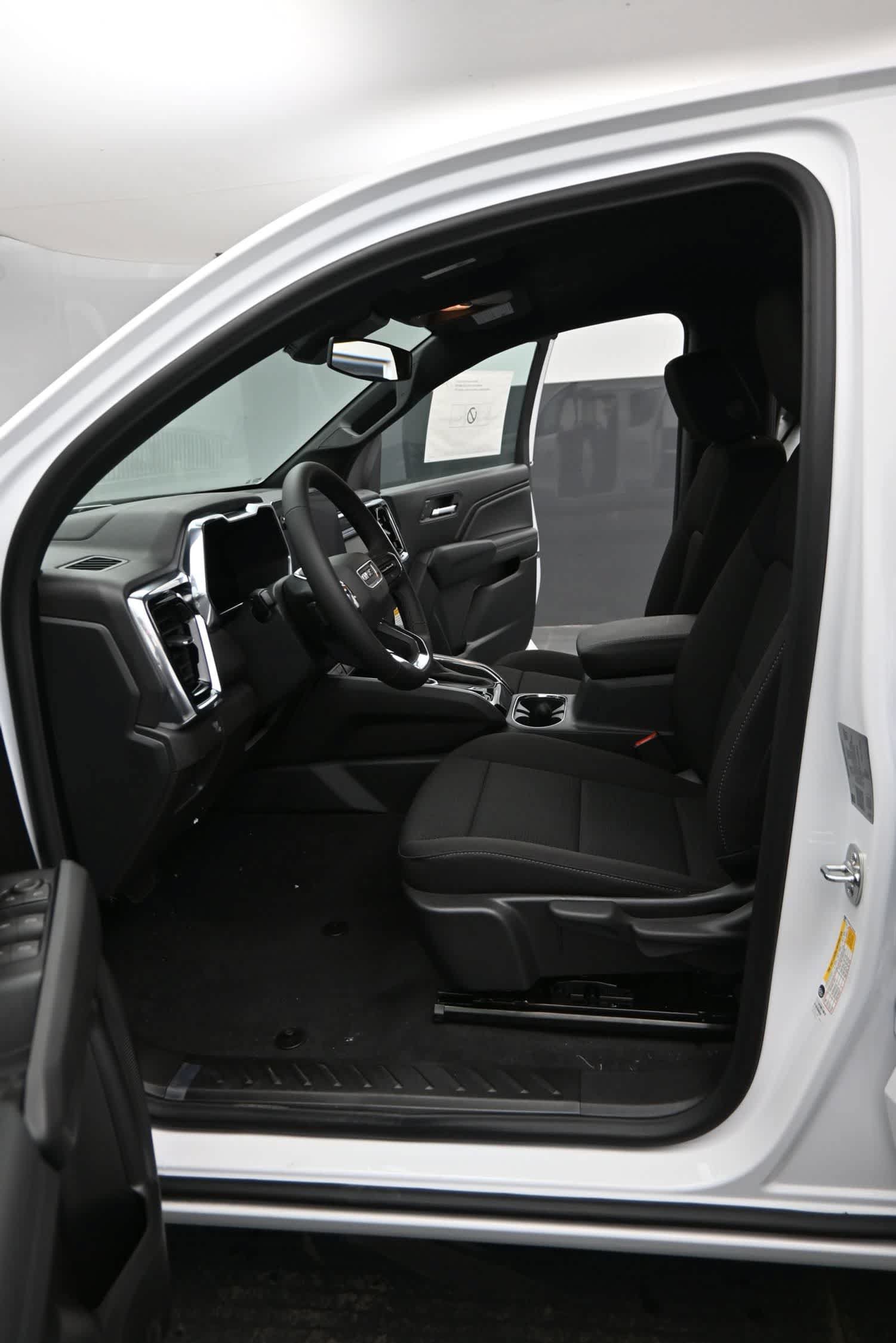 New 2026 GMC Canyon Elevation AWD/4WD image 17
