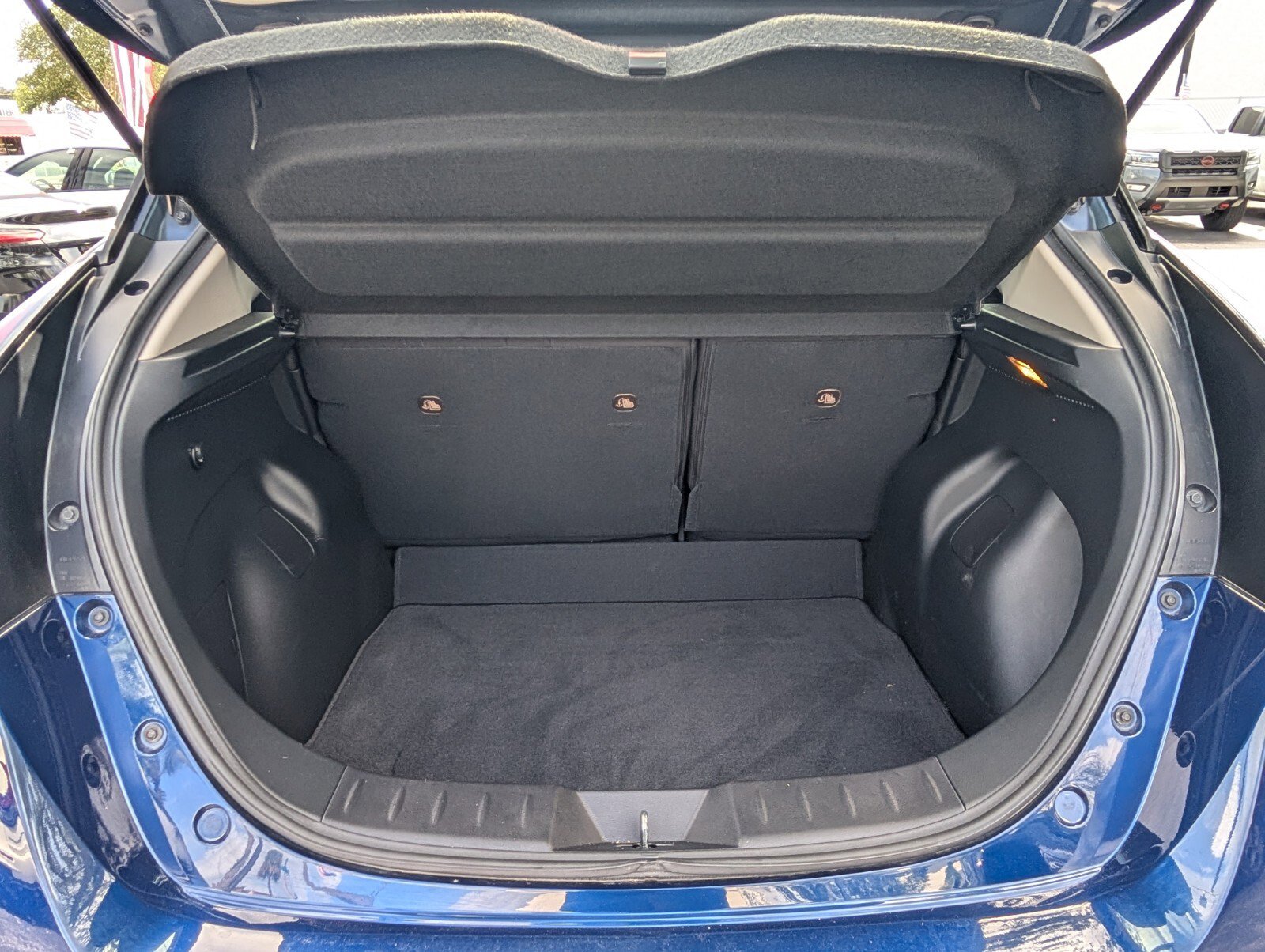 Certified 2025 Nissan Leaf S image 10