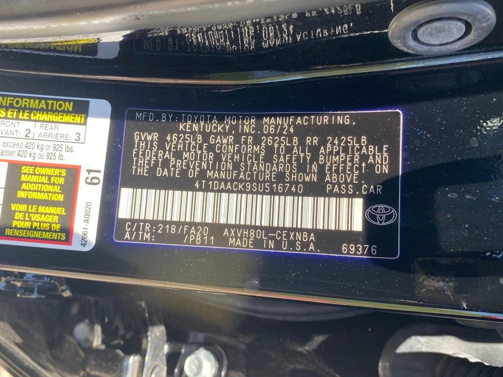 Used 2025 Toyota Camry LE FWD image 21