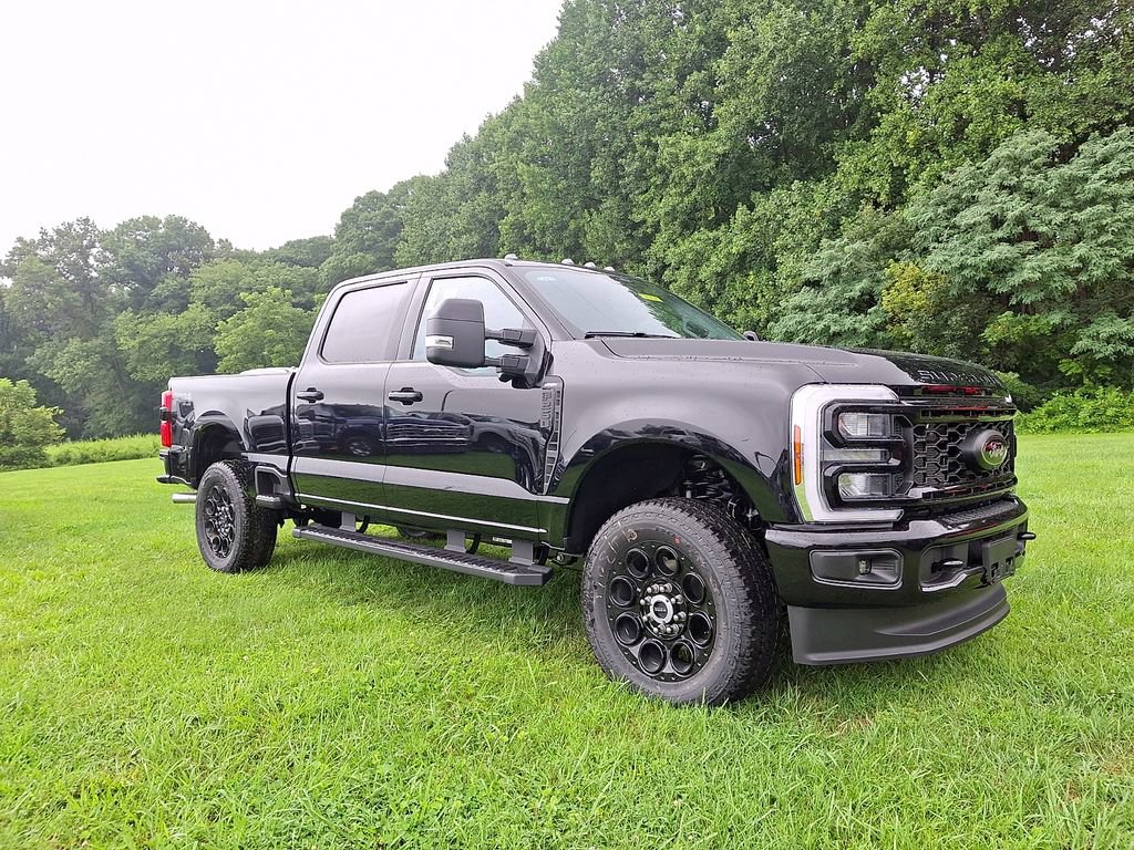 New 2026 Ford F250 Lariat w/ Black Appearance Package AWD/4WD image 1