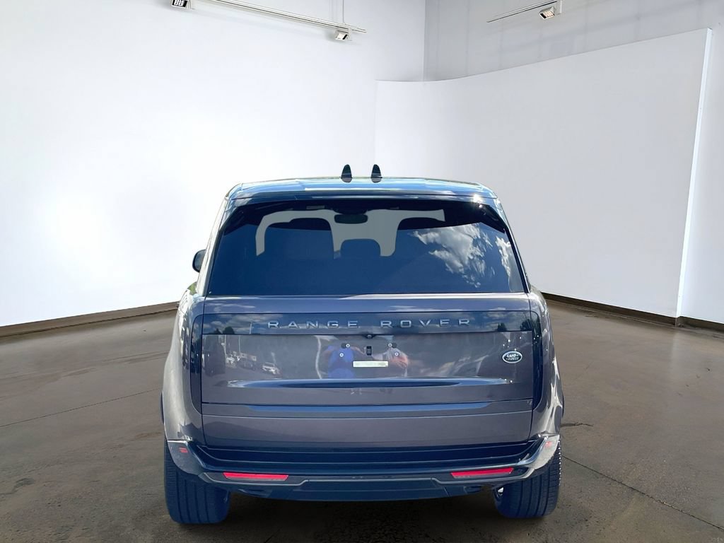 Certified 2023 Land Rover Range Rover Long Wheelbase SE AWD/4WD image 5