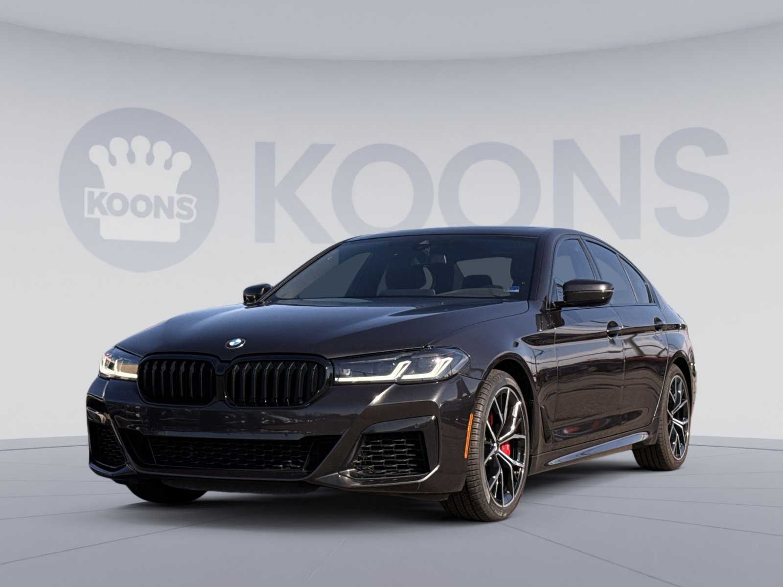 Used 2023 BMW 540i xDrive w/ M Sport Package image 1