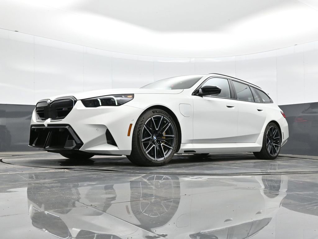 Used 2025 BMW M5 Touring w/ M Driver's Package image 34