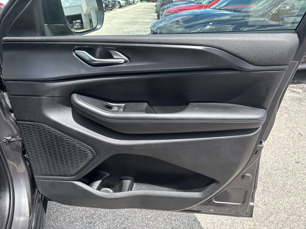 Certified 2024 Jeep Grand Cherokee L Laredo w/ Luxury Tech Group I image 22