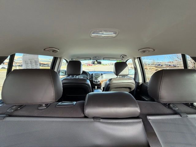 Used 2011 Hyundai Santa Fe SE image 25