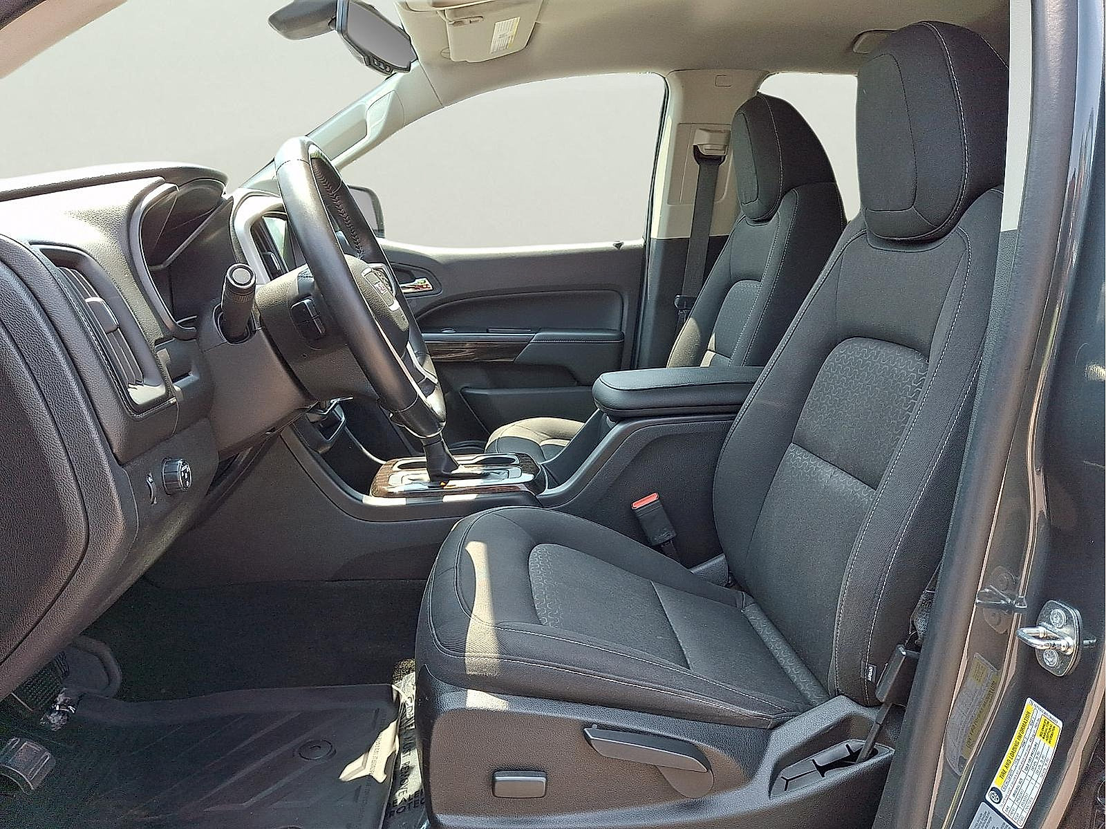 Used 2016 GMC Canyon SLE w/ SLE Convenience Package RWD image 11