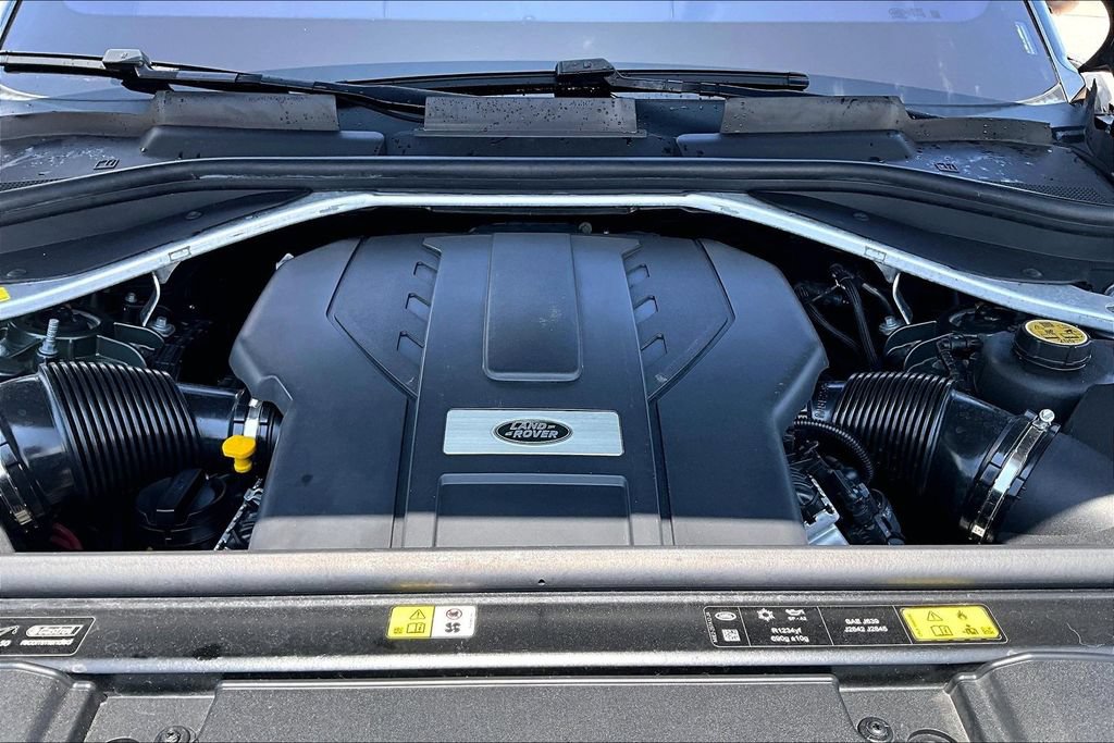Certified 2023 Land Rover Range Rover SE AWD/4WD image 9