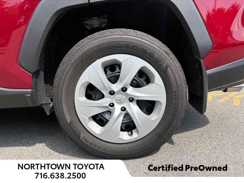 Used 2023 Toyota RAV4 LE AWD/4WD image 8
