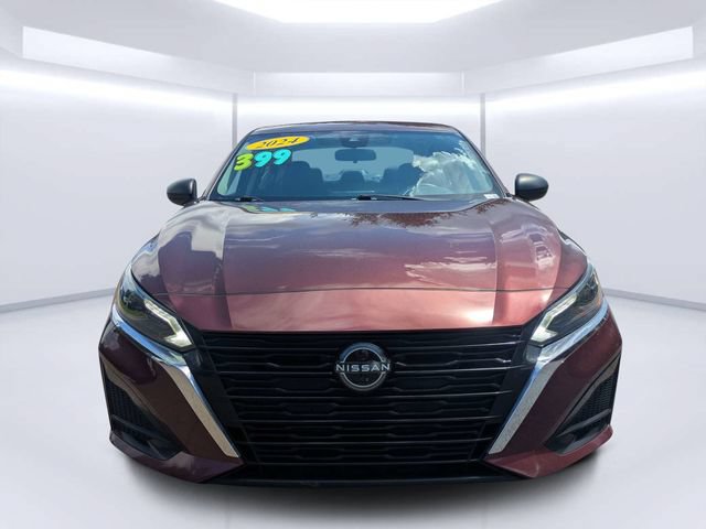 Used 2024 Nissan Altima 2.5 SV FWD image 8