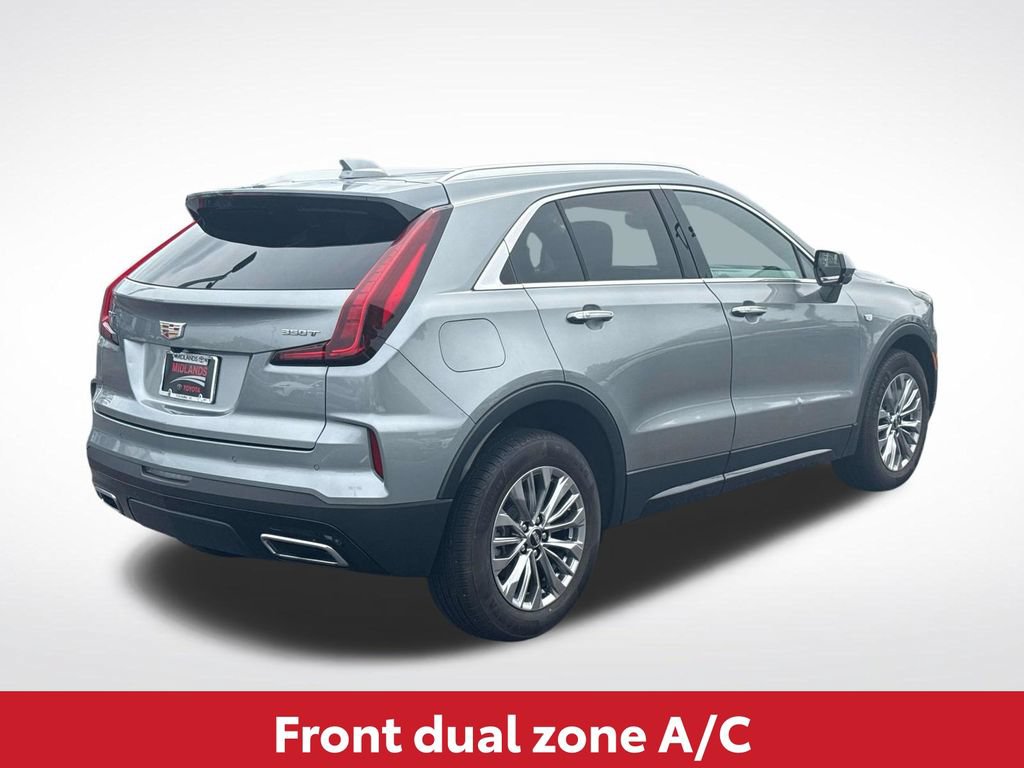 Used 2025 Cadillac XT4 Premium Luxury FWD image 9