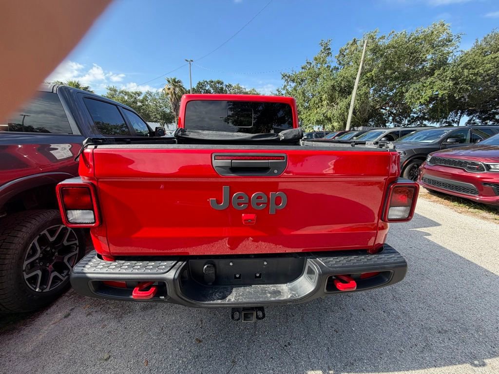 Used 2021 Jeep Gladiator Rubicon AWD/4WD image 5