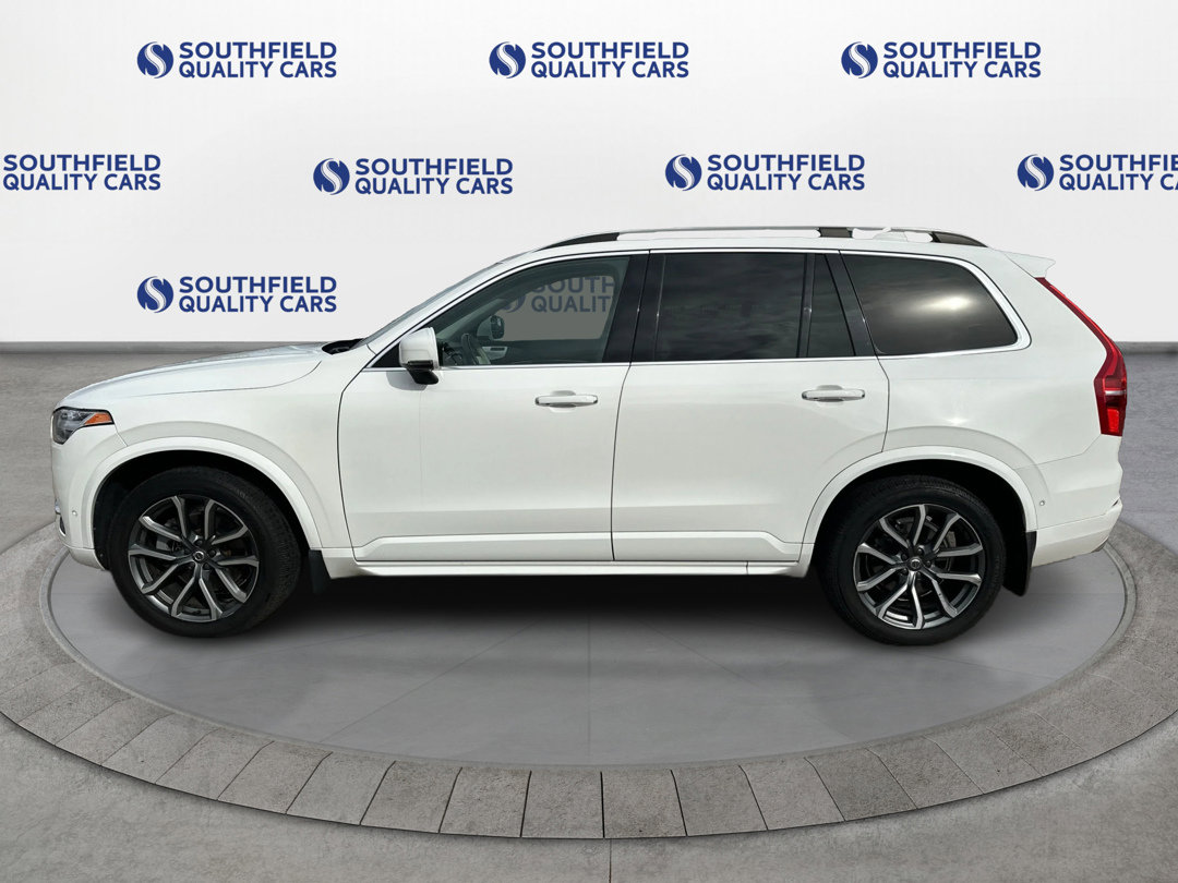 Used 2016 Volvo XC90 T6 Momentum w/ Momentum Plus Package image 3