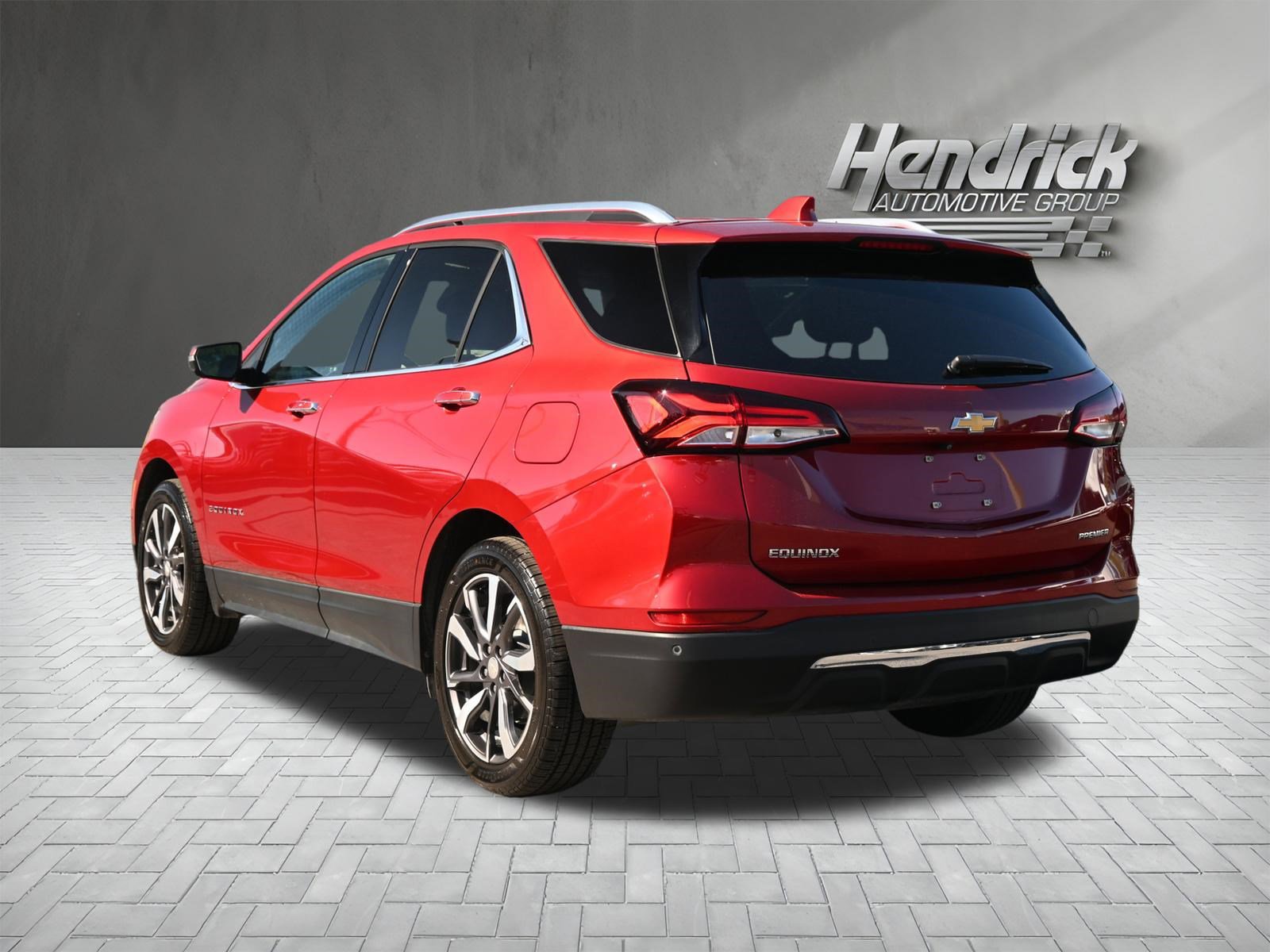 Used 2024 Chevrolet Equinox Premier FWD image 8