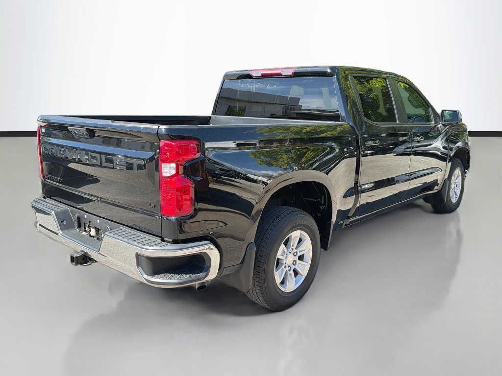 Used 2024 Chevrolet Silverado 1500 LT w/ LPO, Dark Essentials Package RWD image 7