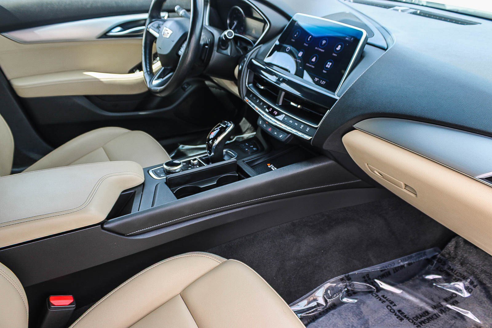 Used 2023 Cadillac CT5 Luxury w/ Cold Weather Package image 18