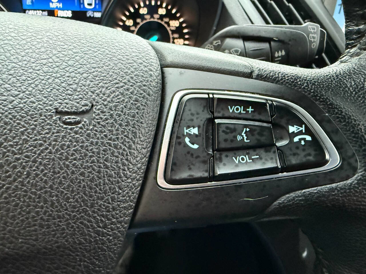 Used 2018 Ford Escape Titanium w/ Ford Safe & Smart Package image 24