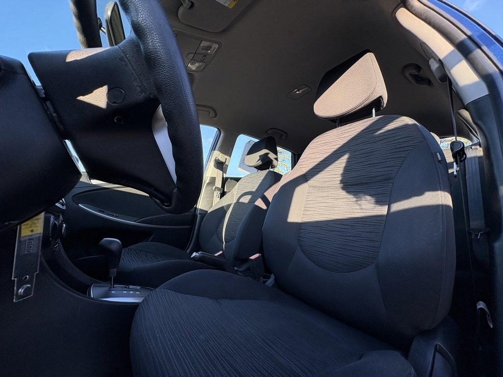 Used 2016 Hyundai Accent SE image 16