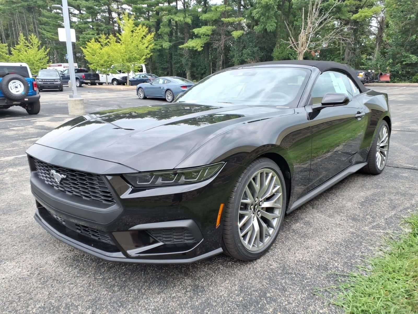 New 2026 Ford Mustang Premium RWD image 4