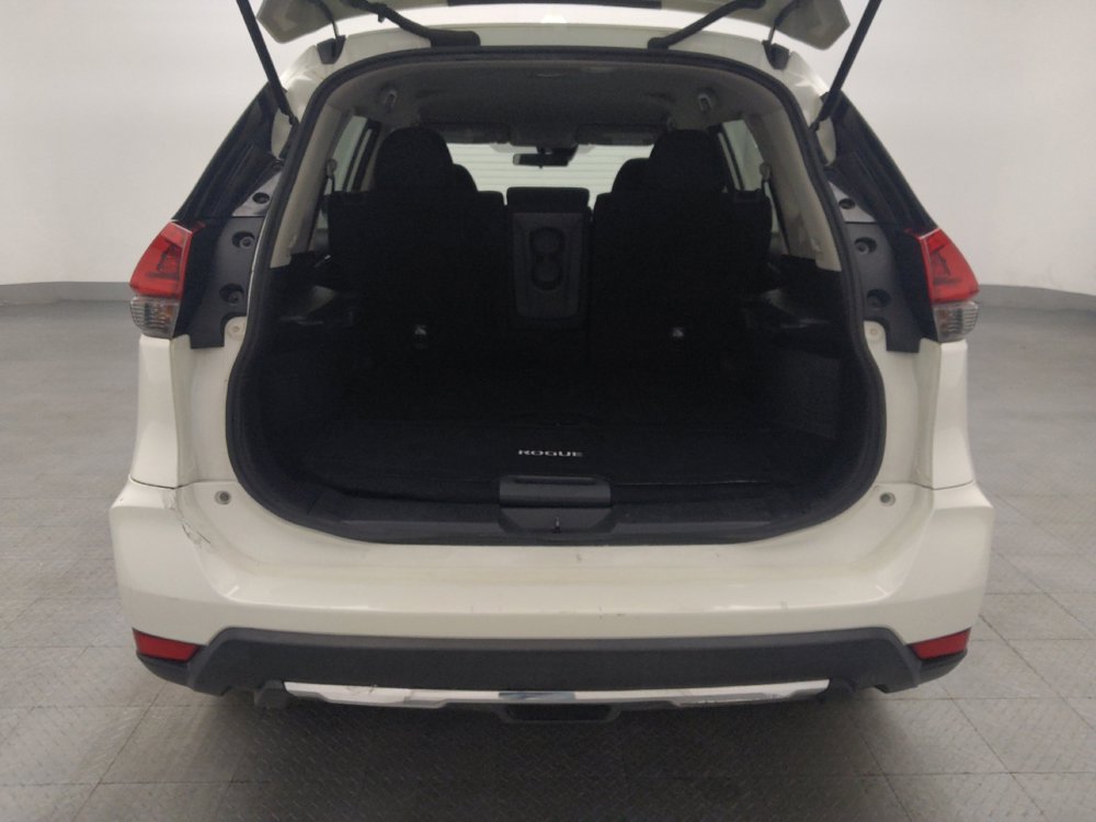 Used 2019 Nissan Rogue S FWD image 29