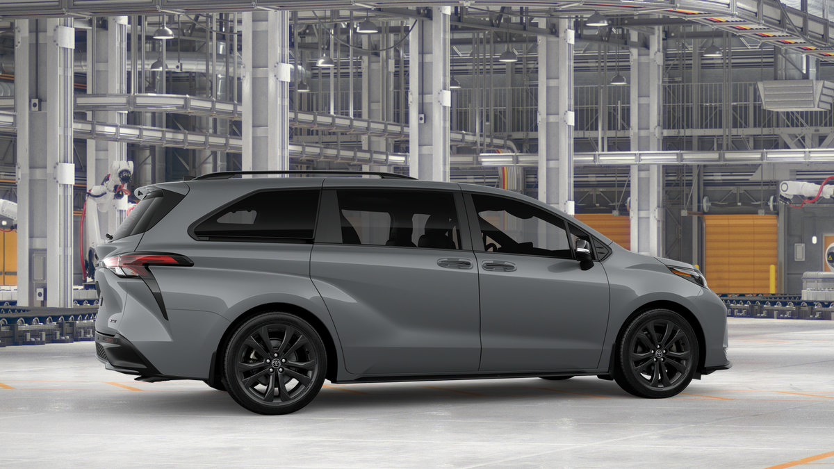 New 2026 Toyota Sienna XSE FWD image 13