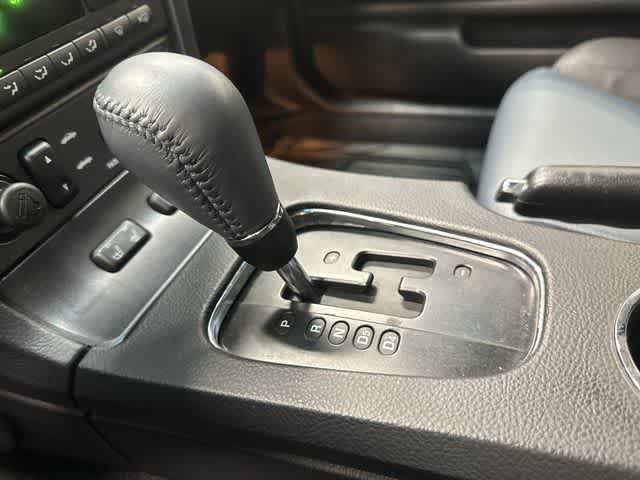 Used 2005 Ford Thunderbird RWD image 21