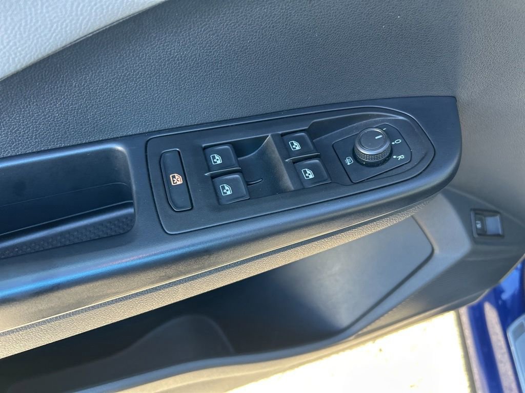 Used 2024 Volkswagen Taos SE image 36