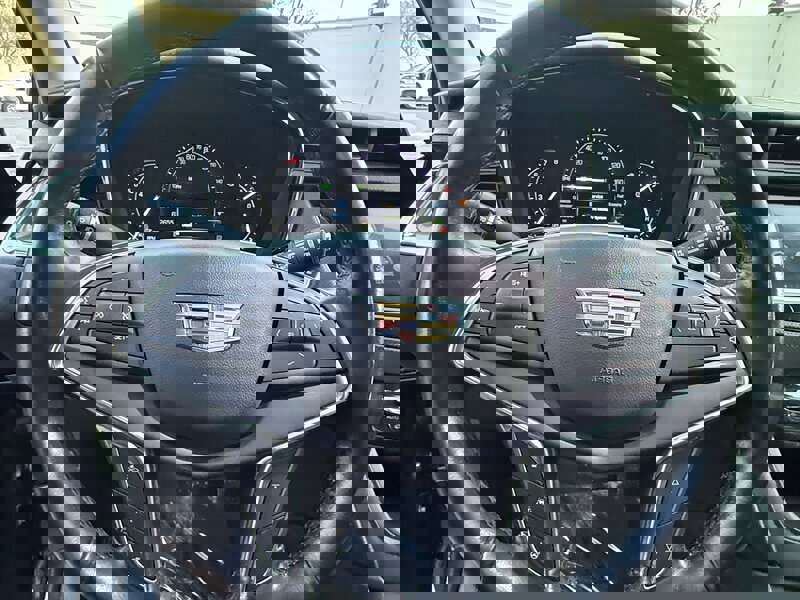 Used 2019 Cadillac XT5 Premium Luxury w/ LPO, Black Ice Package image 15