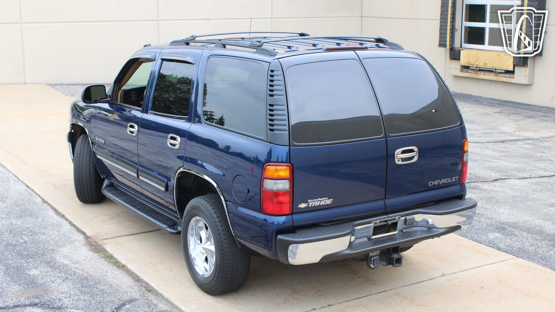 Used 2000 Chevrolet Tahoe LS w/ LS Preferred Equipment Group AWD/4WD image 2
