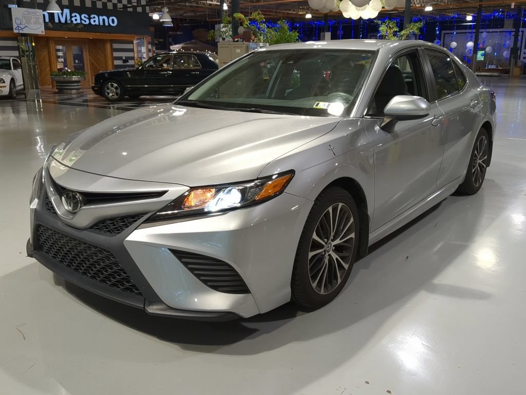 Used 2019 Toyota Camry SE