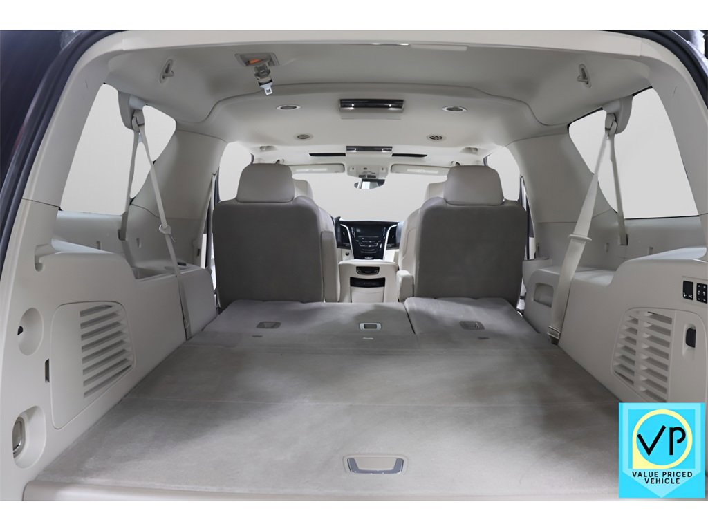 Used 2020 Cadillac Escalade ESV Premium Luxury image 19
