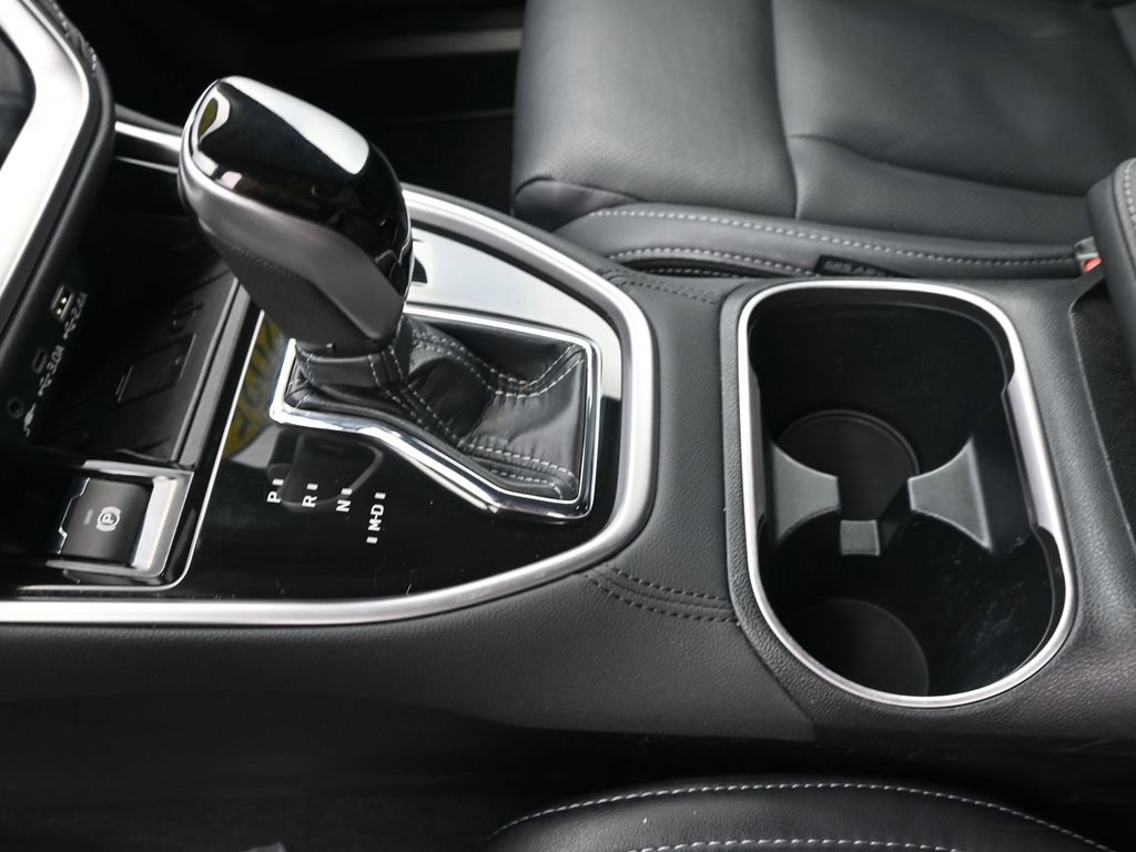 Used 2025 Subaru Outback Touring XT image 14