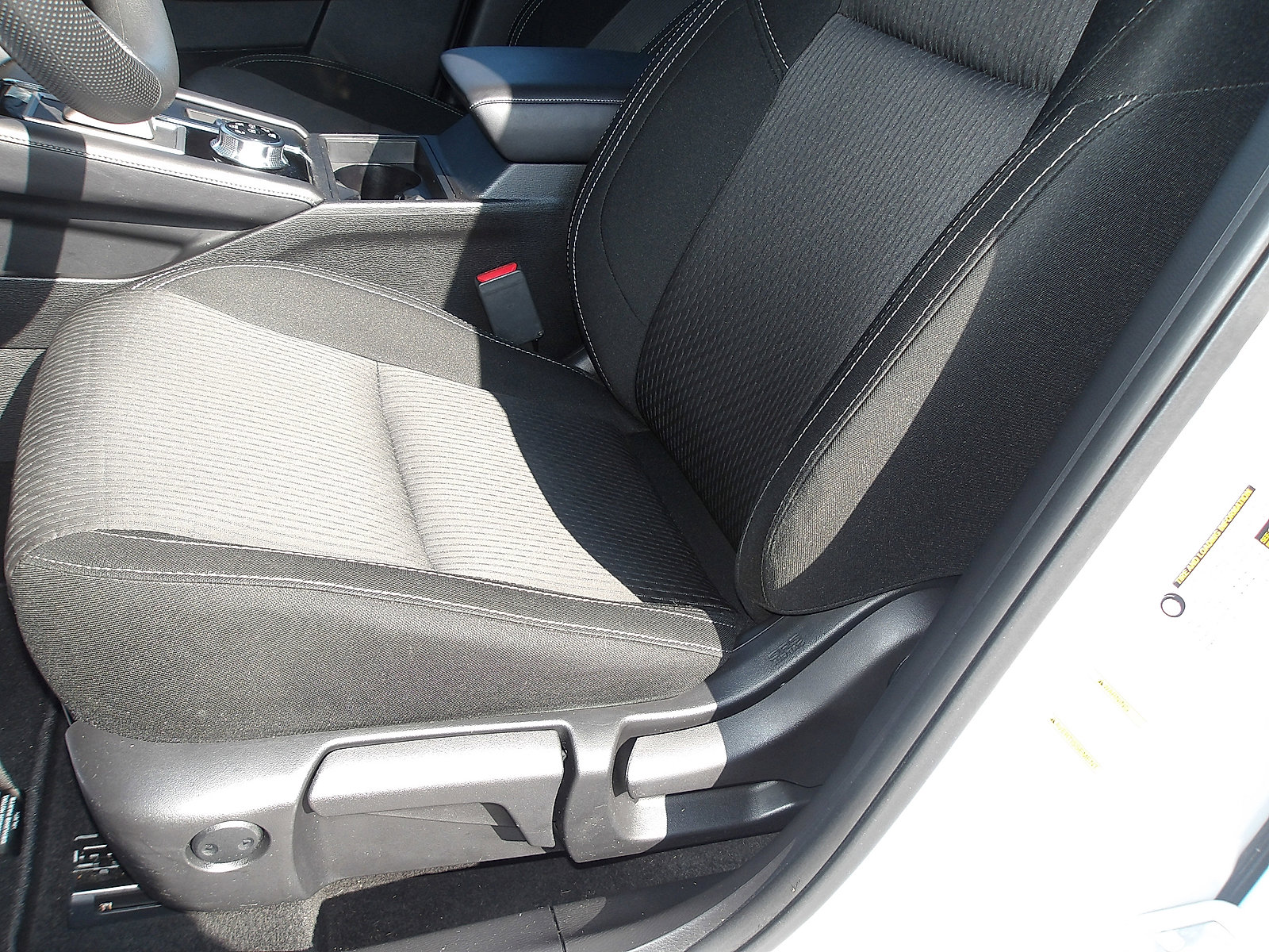 Used 2024 Mitsubishi Outlander ES image 13