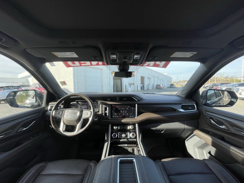 Used 2021 GMC Yukon Denali w/ Denali Ultimate Package image 27