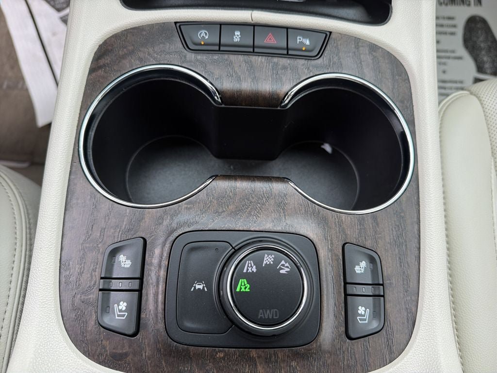 Used 2023 GMC Acadia Denali AWD/4WD image 22
