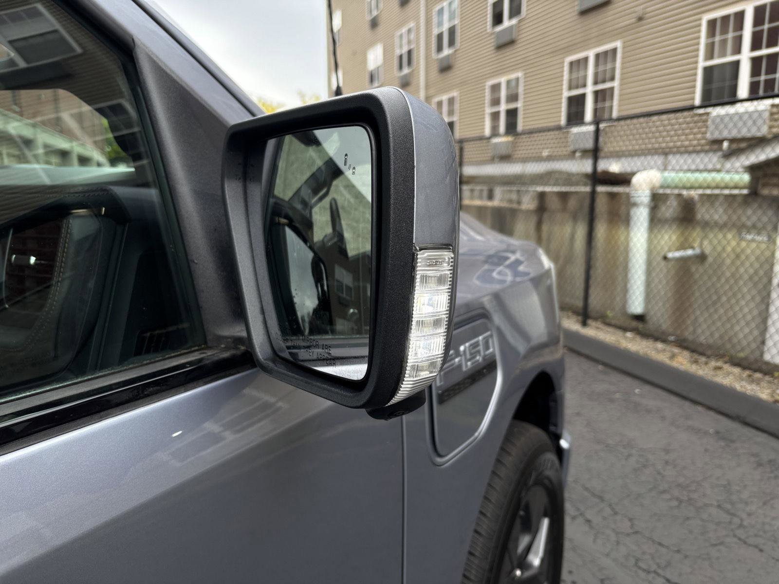 Used 2022 Ford F150 Lightning Lariat AWD/4WD image 6