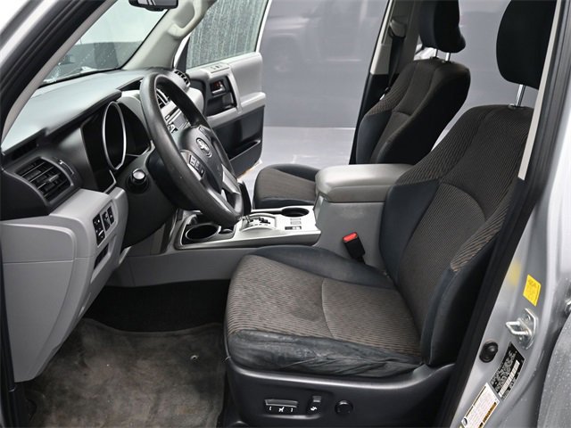 Used 2010 Toyota 4Runner SR5 image 12