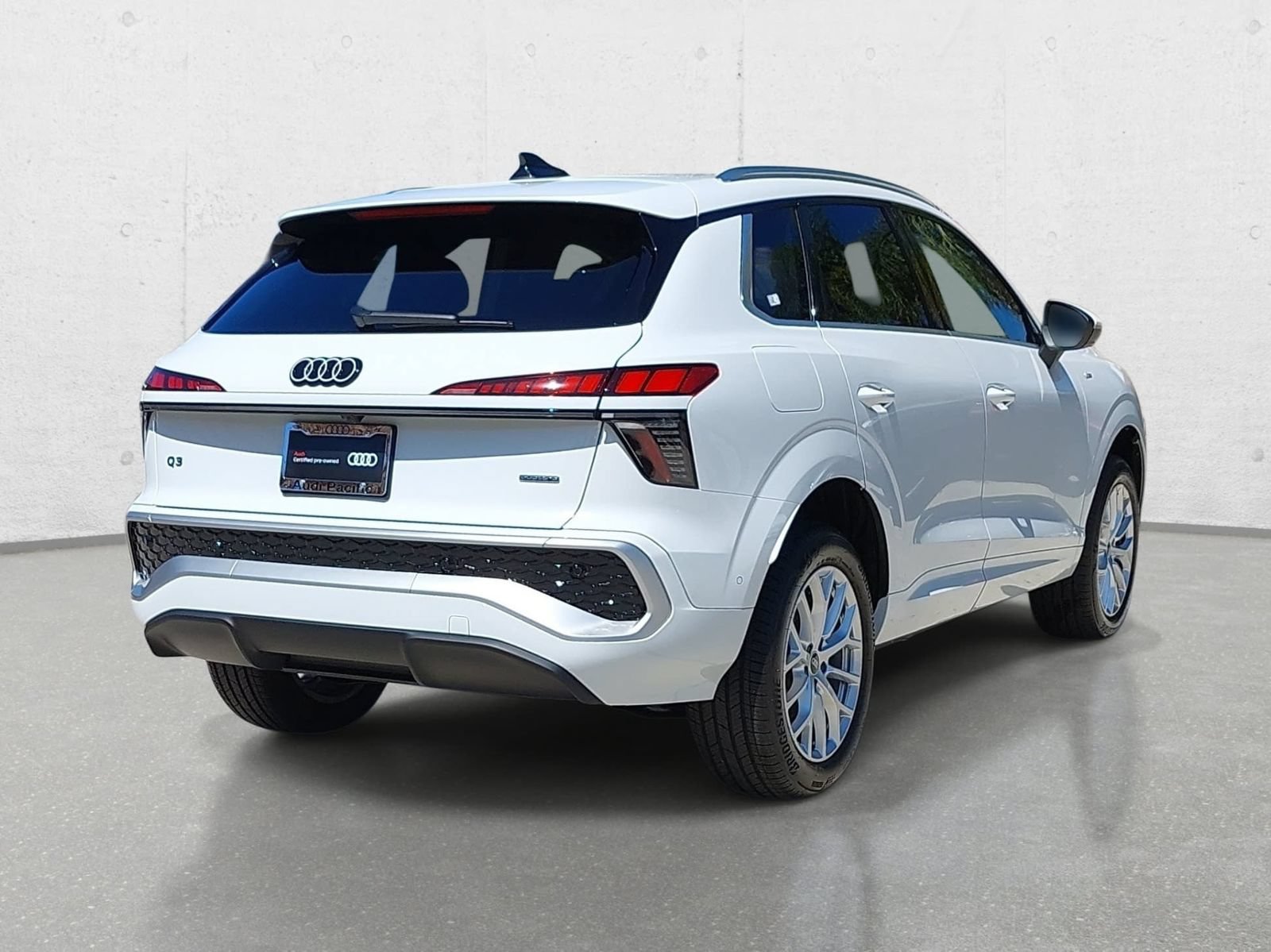 Certified 2026 Audi Q3 quattro 2.0T AWD/4WD image 5