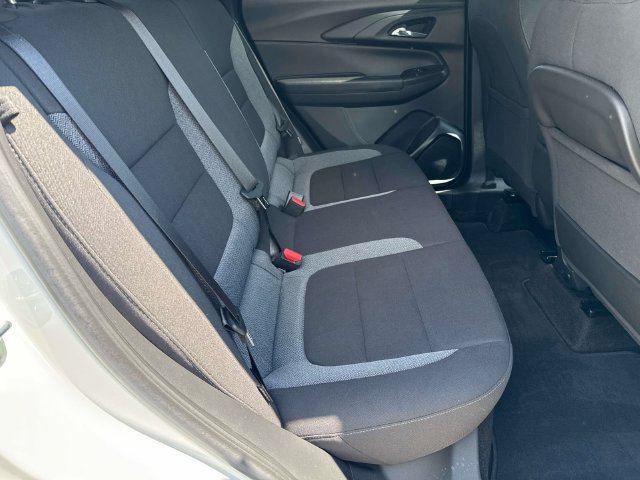 Used 2023 Chevrolet TrailBlazer LT w/ Convenience Package FWD image 12