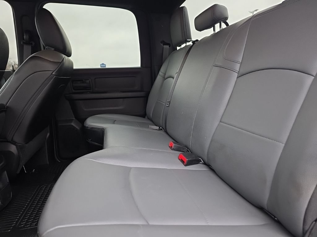 Used 2024 RAM 3500 Tradesman w/ Chrome Appearance Group AWD/4WD image 8