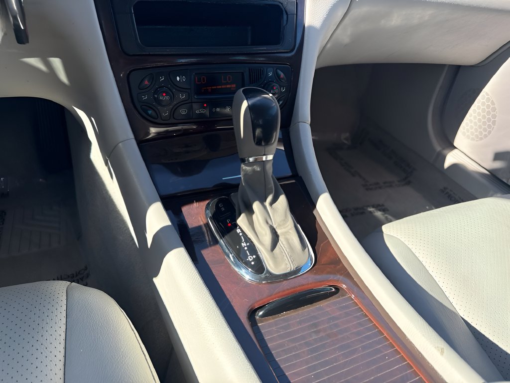 Used 2004 Mercedes-Benz C 320 Sedan image 14