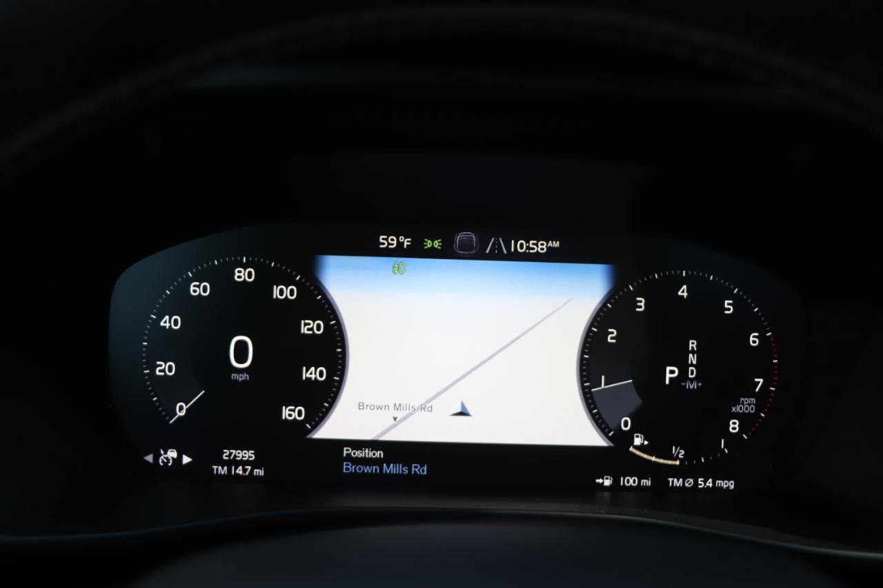 Used 2019 Volvo XC40 T5 R-Design image 13
