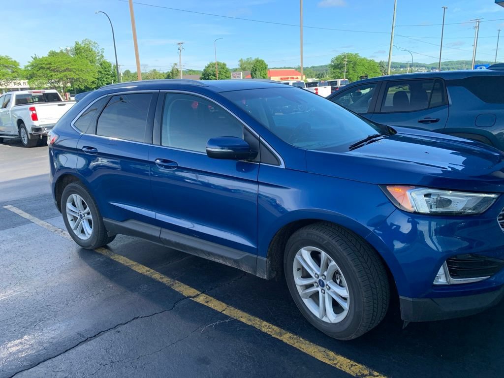 Used 2020 Ford Edge SEL w/ Cold Weather Package AWD/4WD image 4