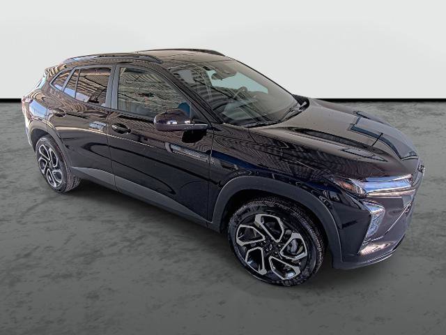 New 2026 Chevrolet Trax RS w/ Sunroof Package image 4