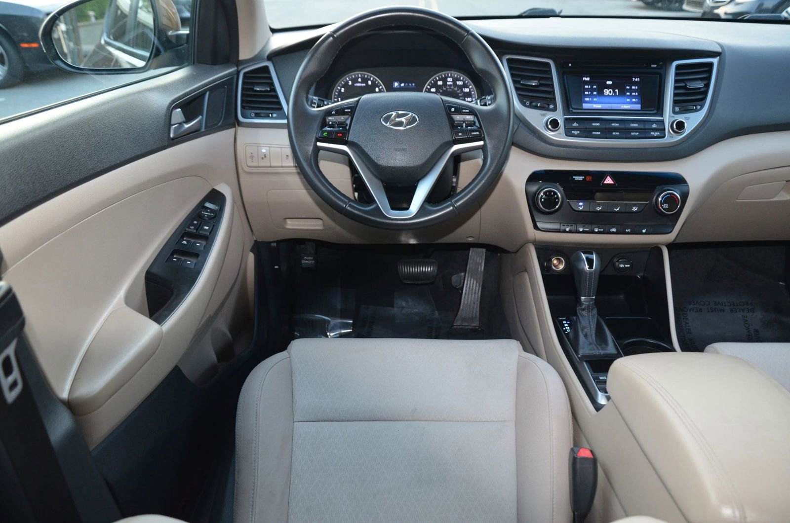 Used 2016 Hyundai Tucson Sport image 5