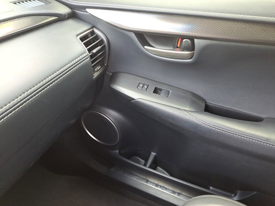 Used 2017 Lexus NX 200t FWD image 35