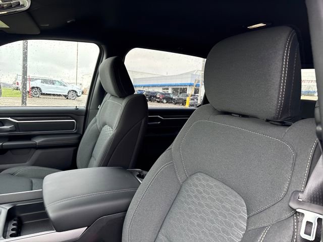 New 2026 RAM 1500 4x4 Crew Cab image 9